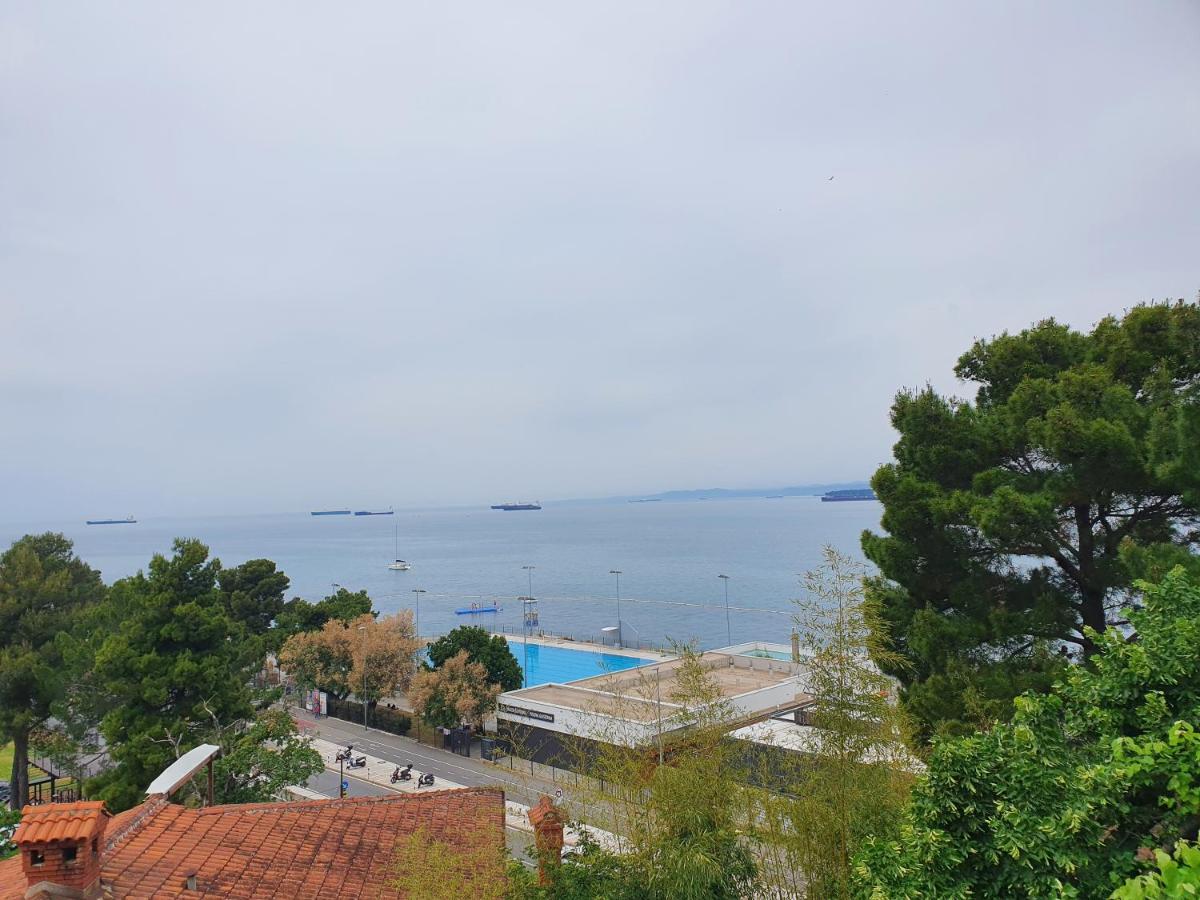 Apartmaji Pregelj Koper Luaran gambar