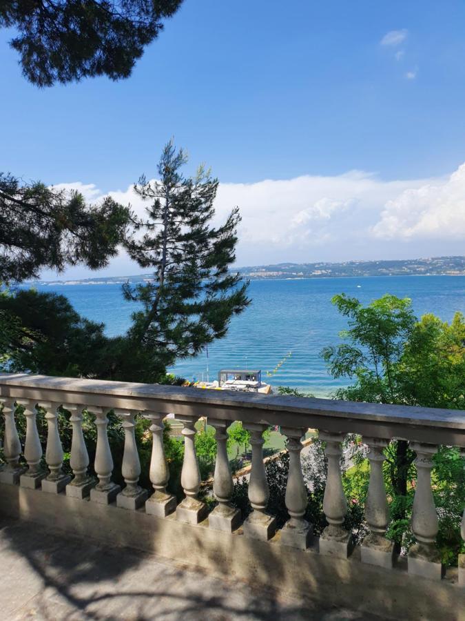 Apartmaji Pregelj Koper Luaran gambar