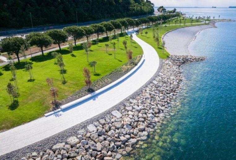 Apartmaji Pregelj Koper Luaran gambar
