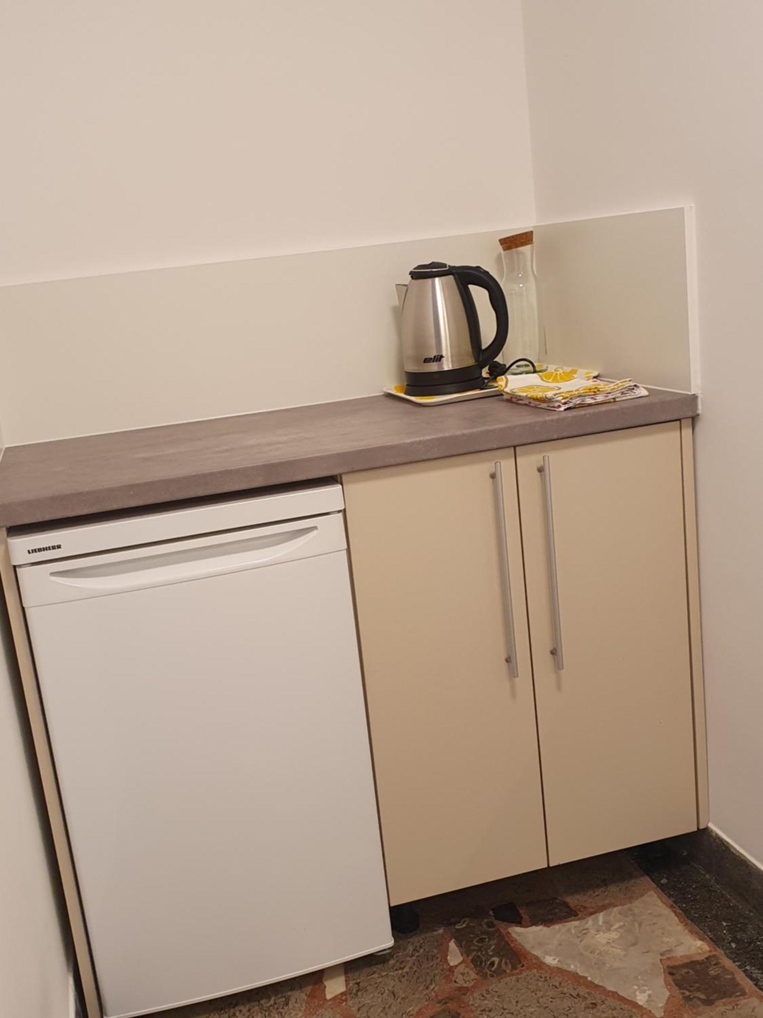 Apartmaji Pregelj Koper Luaran gambar